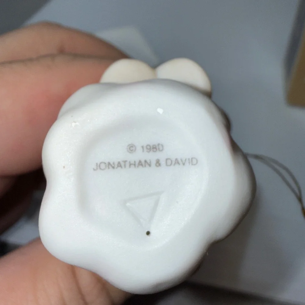 VTG Precious Moments 1980 But Love Goes On Forever Angel Cloud Ornament 1980 Box